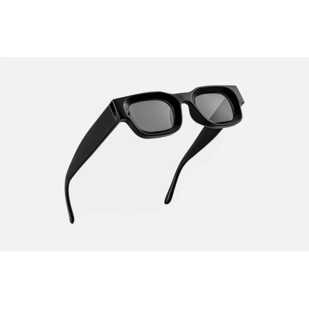 N/A sleek black
